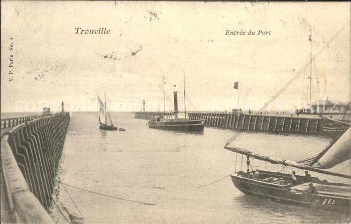 Trouville Havre Entree du Port