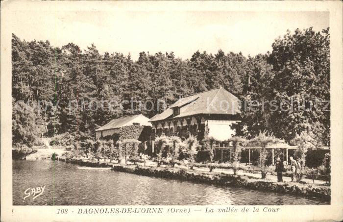 Bagnoles-de-l Orne La valle de la Cour