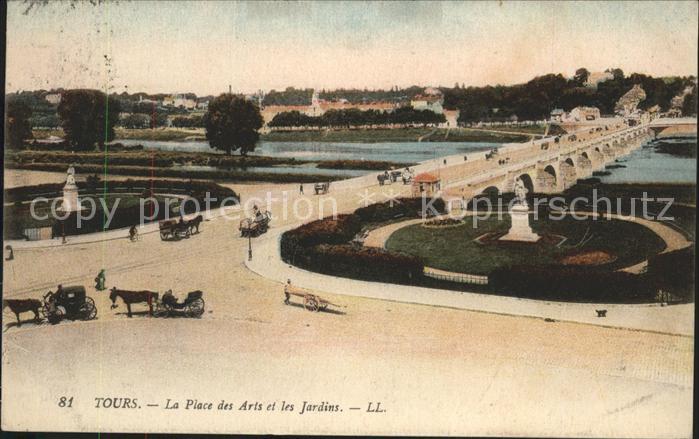 Tours Indre-et-Loire La Place des Arts et les Jardins