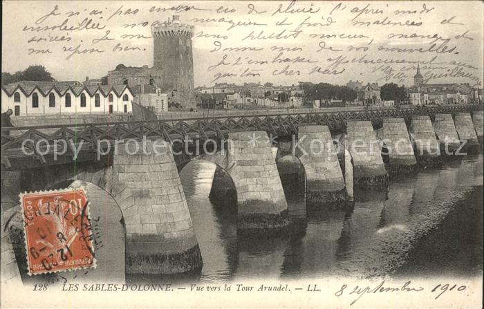 Les Sables-d Olonne Yue vers la Tour Arundel