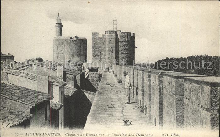 Aigues-Mortes Gard Chemin de Ronde