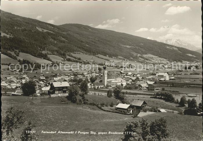 Altenmarkt Pongau Gesamtansicht Feriendorf gegen Rossbrand