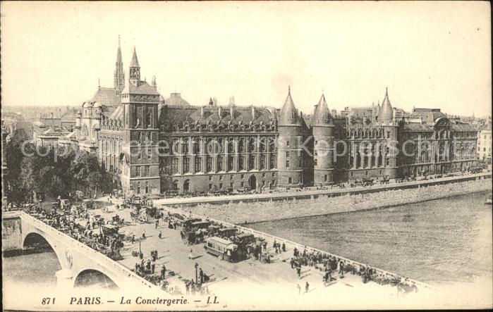 Paris La Conciergerie Pont