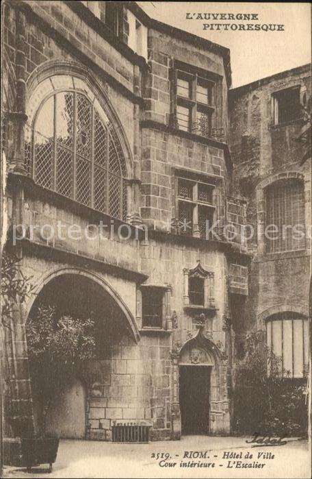 Riom Puy-de-Dome Hotel de Ville Cour interieure Escalier