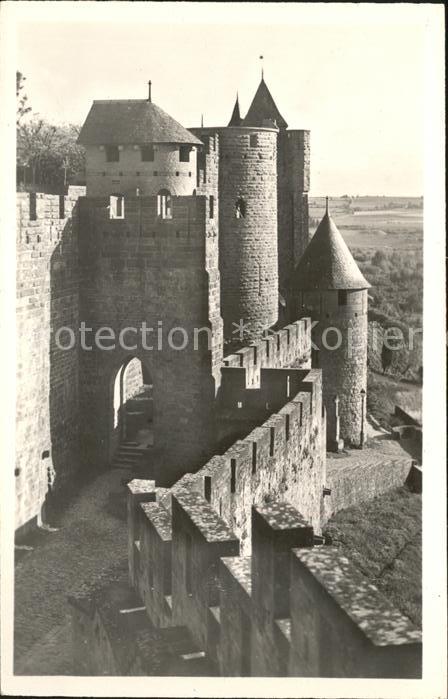 Carcassonne La Cite Entree des Lices