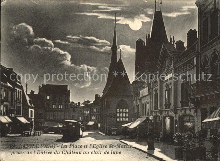L Aigle Place et Eglise St Martin vue du Chatea