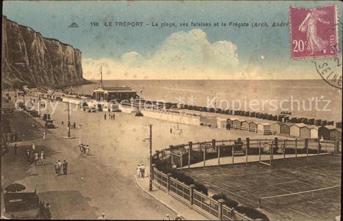 Le Treport Plage Falaises et la Fregate Stempel au