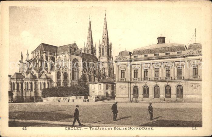 Cholet Theatre et Eglise Notre Dame