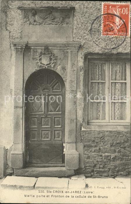 Sainte-Croix-en-Jarez Porte et Fronton de la cellule de Saint