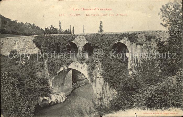 Arudy Vieux Pont sur le Gave