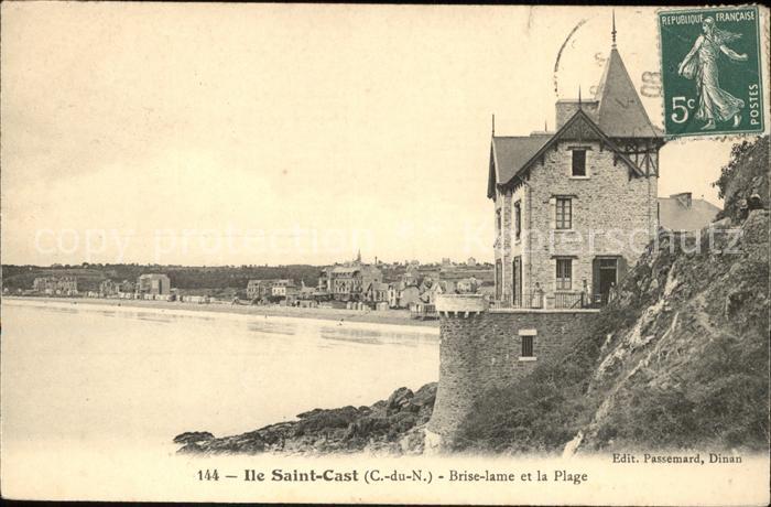 Saint-Cast-le-Guildo Brise lame et la Plage Stempel auf AK