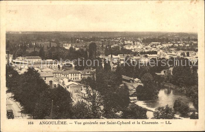 Angouleme Vue generale sur Saint Cybard et la Cha