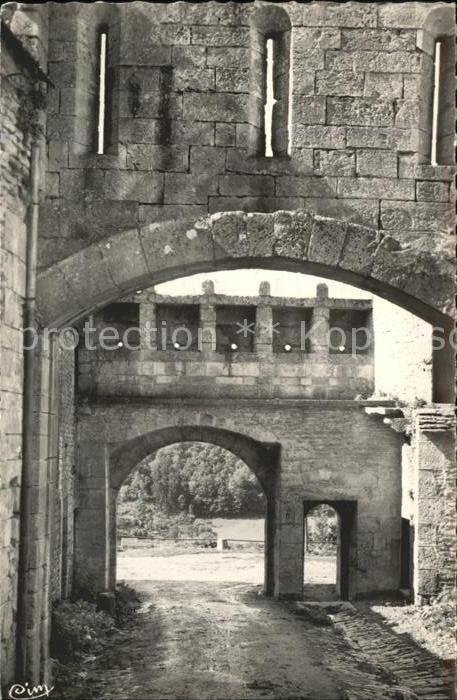 Flavigny-sur-Ozerain Interieur Porte du Val