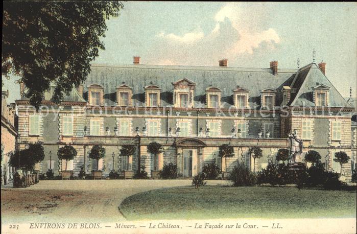 Blois 41 Chateau Facade sur la Cour Monument Sta