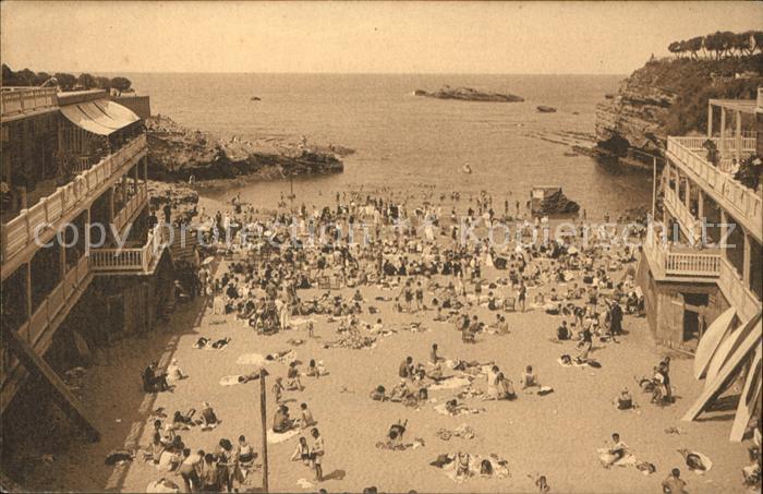 Biarritz Pyrenees Atlantiques Baignade au Port Vieux Plage
