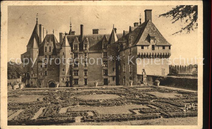 Langeais Facade interieure du Chateau