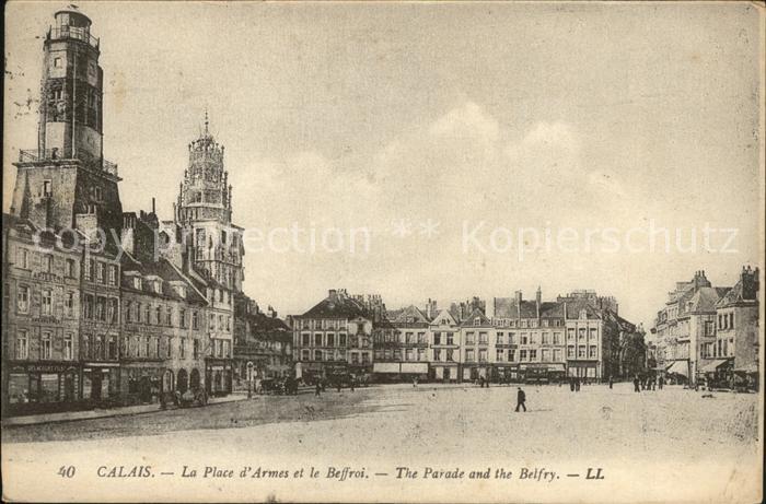 Calais Place d_Armes et le Beffroi