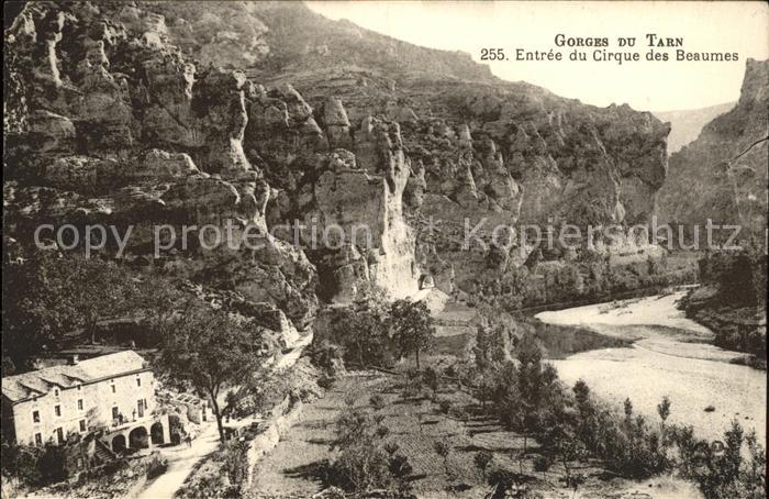 Gorges du Tarn Entree du Cirque des Beaumes