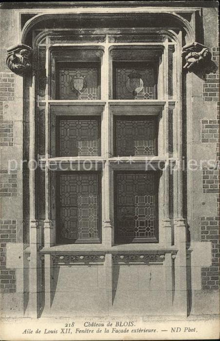 Blois 41 Chateau Aile de Louis XII Fenetre