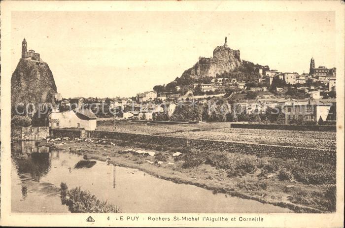 Le Puy-en-Velay Rochers St Michel l'Aiguilhe Chapelle e