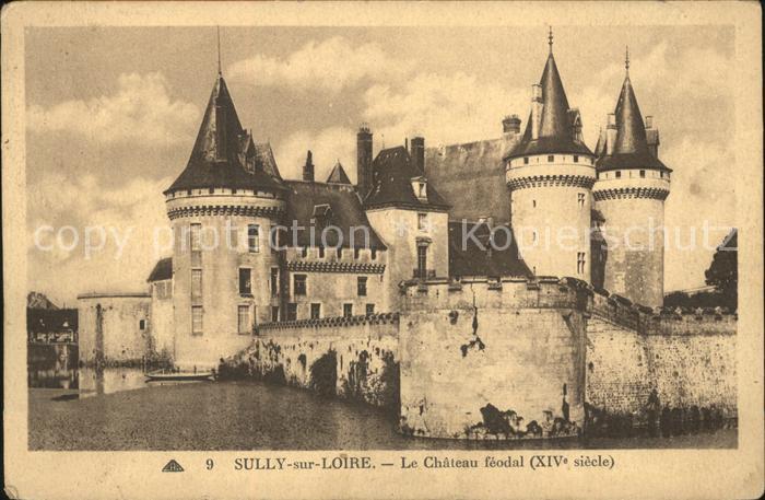 Sully-sur-Loire Chateau XIV siecle