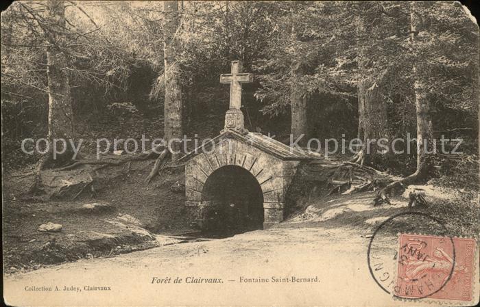 Clairvaux 10 Aube Foret de Clairvaux Fontaine Saint Berna