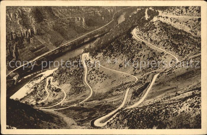 Gorges du Tarn Les lacets de la Route de la Malene au