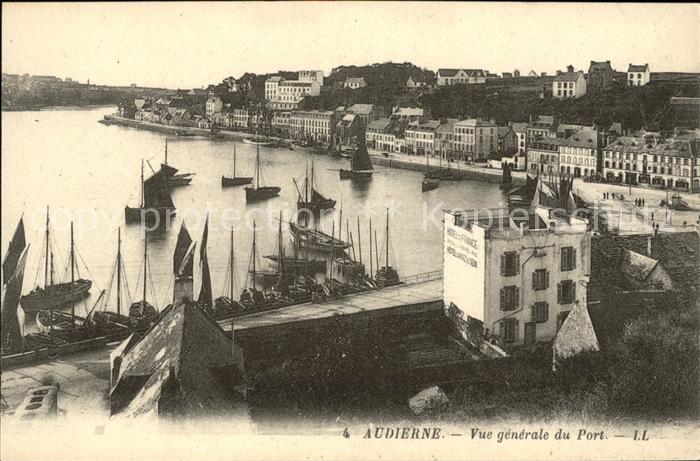 Audierne Vue generale du Port