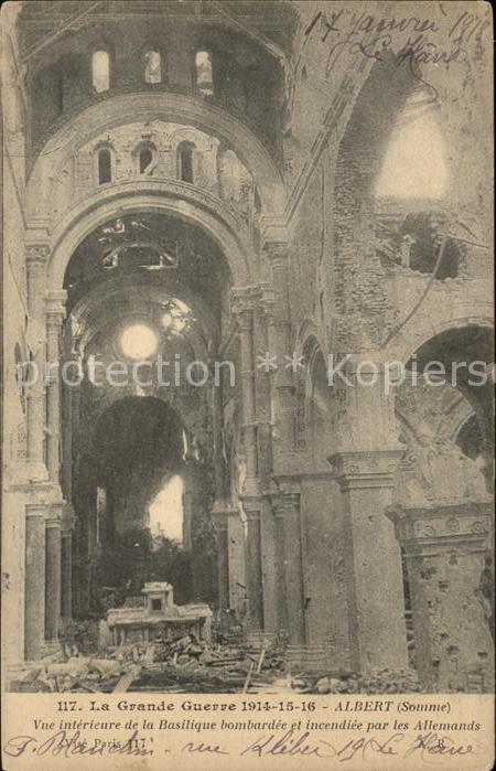 Albert Somme Basilique bombardee Grande Guerre Ruine