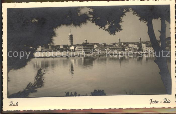 Rab Kroatien Blick von der Kueste