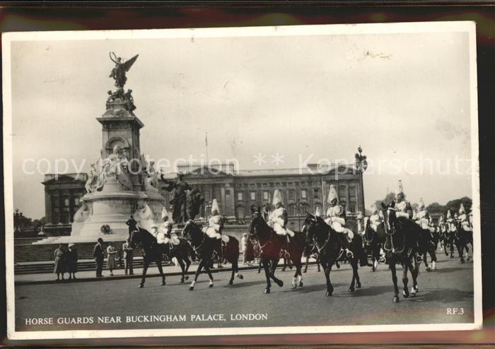 London Horse Guards near Buckingham Palace Queen Victoria Statue
