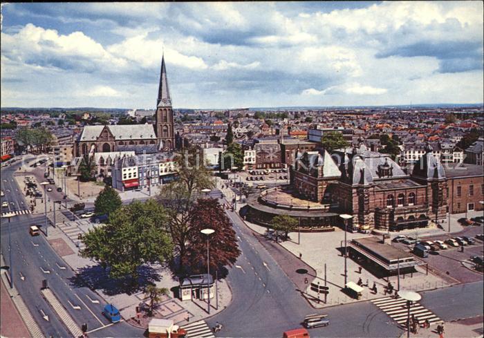 Arnhem Panorama en Velperplein Kirche