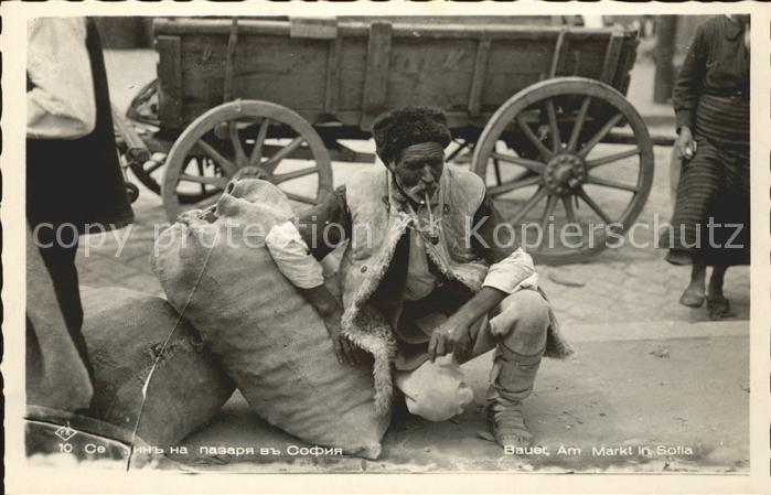 Haendler Bauer Pfeife Markt Sofia Bulgarien