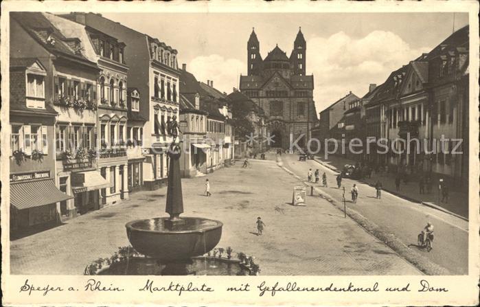 Speyer Rhein Marktplatz mit Gefallenendenkmal und Dom