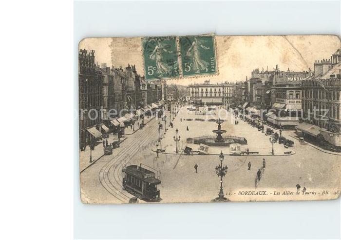 Bordeaux Les Allees de Tourny Fontaine Tram