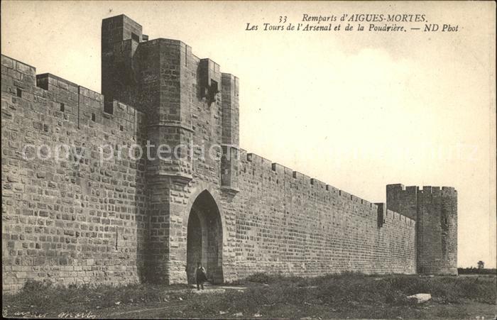 Aigues-Mortes Gard Remparts Tours de l'Arsenal et de la Poudriere