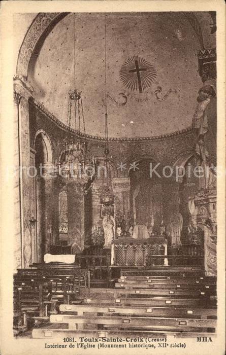 Toulx-Sainte-Croix Interieur de l'Eglise Monument historiq
