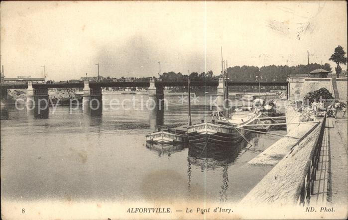 Alfortville Pont d_Ivry Bateau