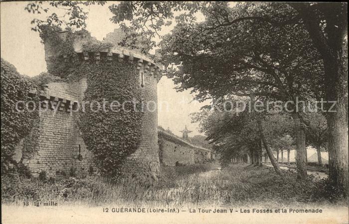 Guerande Tour Jean V Les Fosses et la Promenade