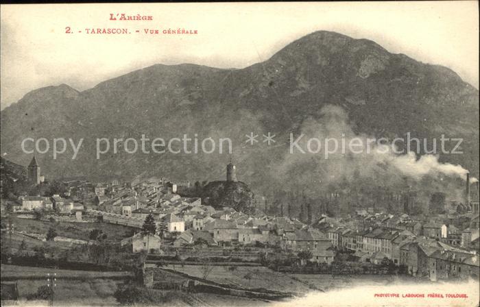 Tarascon-sur-Ariege Vue generale et les Pyrenees