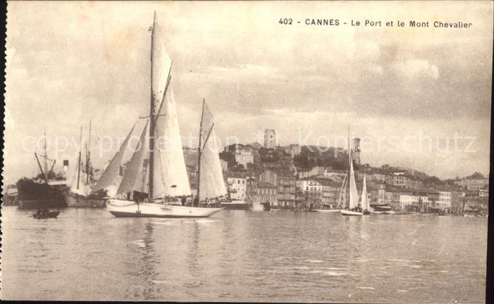 Cannes Alpes-Maritimes Port et Mont Chevalier Voilier