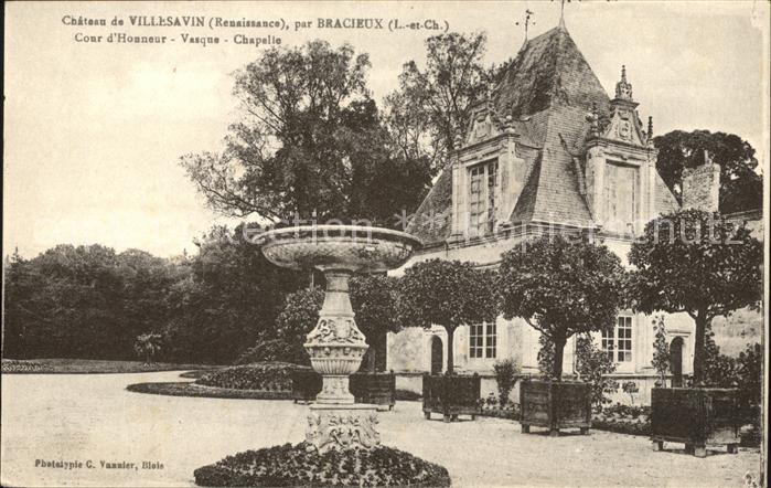 Bracieux Chateau de Villesavin Renaissance Cour
