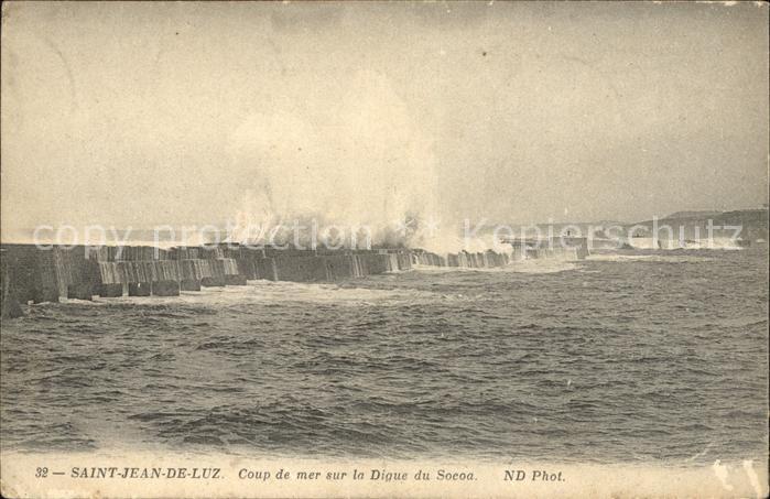 Saint-Jean-de-Luz Coup de mer sur la Digue du Socoa