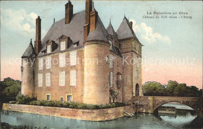 La Buissiere Chateau du XIII siecle Etang