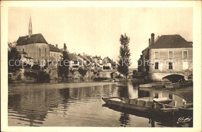 Argenton-sur-Creuse Vieux Pont Eglise Saint Benoit
