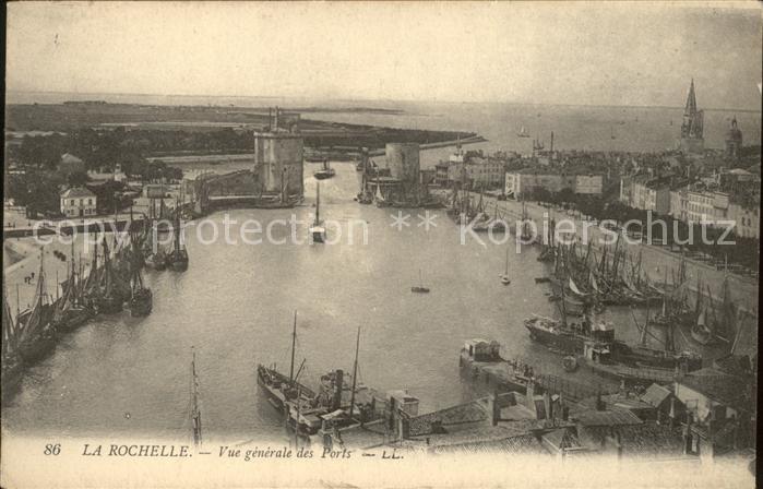 La Rochelle Charente-Maritime Vue generale des Ports Bateau