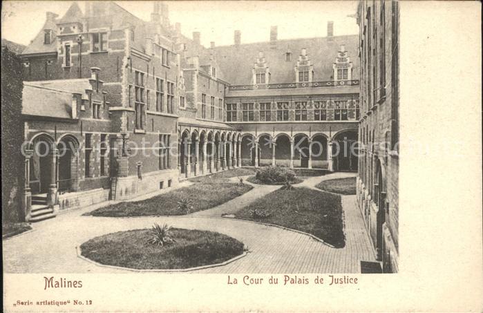 Malines Mechelen Flandre Cour du Palais de Justice