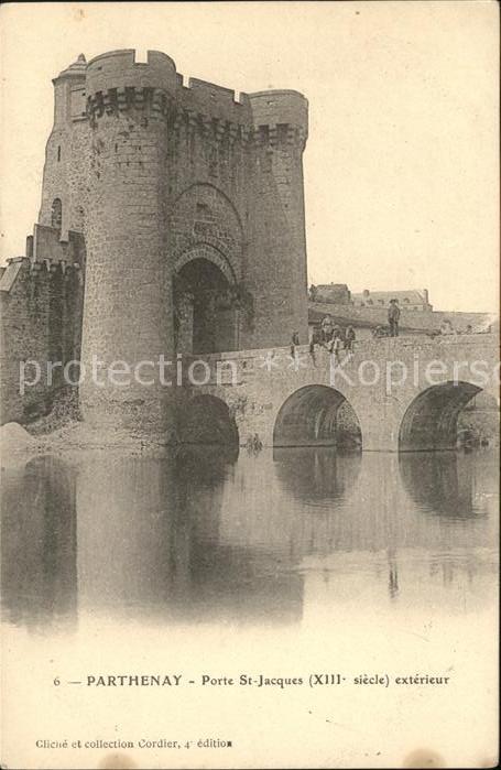 Parthenay Porte Saint Jacques XIII siecle Pont