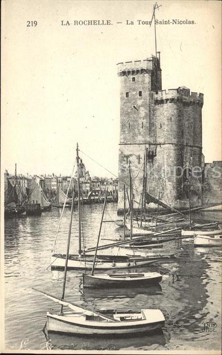 La Rochelle Charente-Maritime Tour Saint Nicolas Bateau