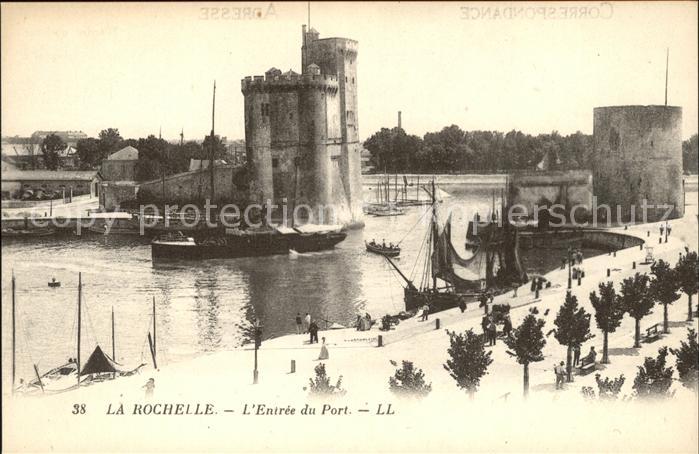 La Rochelle Charente-Maritime Entree du Port Tour Bateau